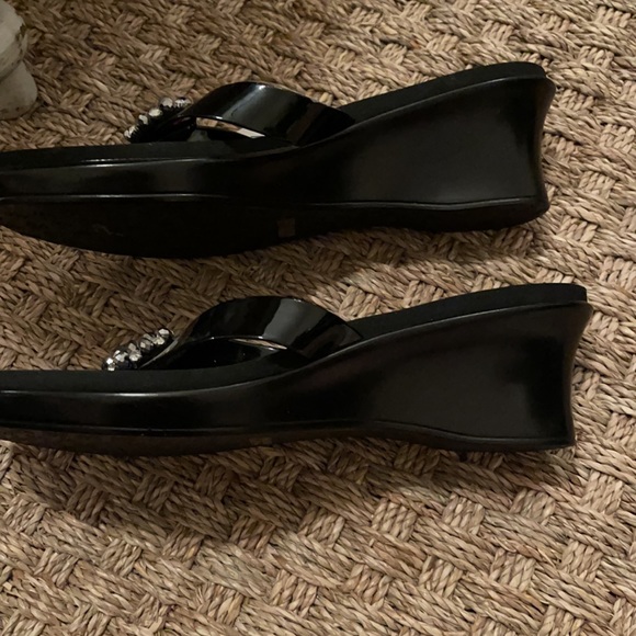 Beaded Wedge Sandals NWT - Picture 2 of 4